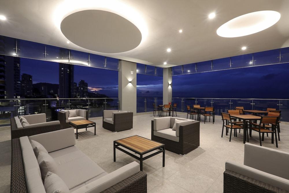 Hompton By The 4* George Town