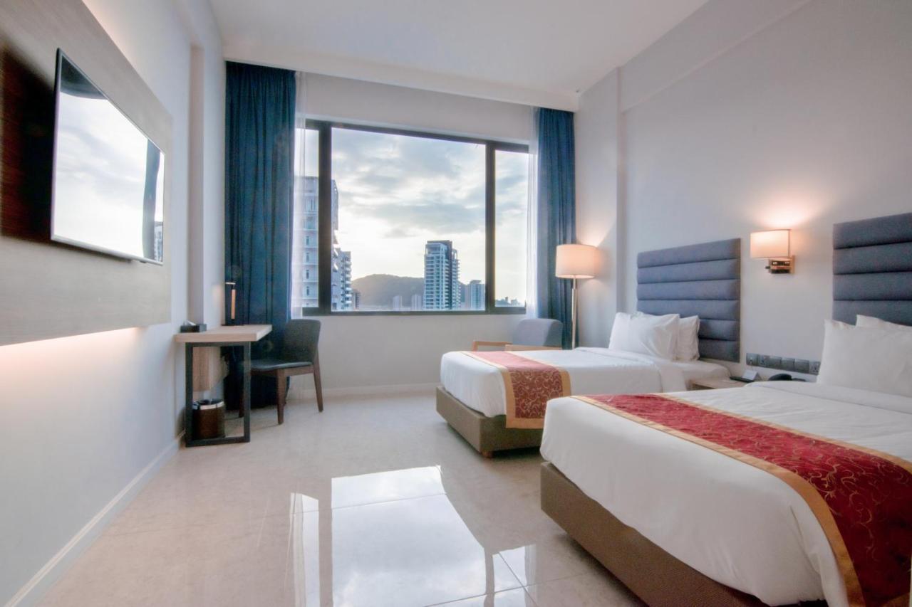 Hompton By The 4* George Town